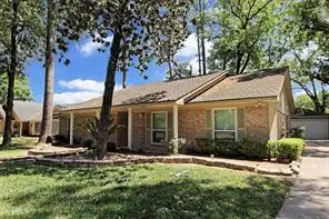 Stacy Burgin helping the owners sell this one story home on Bayou Oaks Dr. Houston Texas