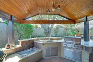Outdoor Kitchen 2 300x200