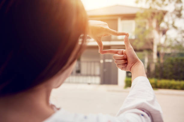 How to Stay Safe When Showing Houses as a Real Estate Agent ‍