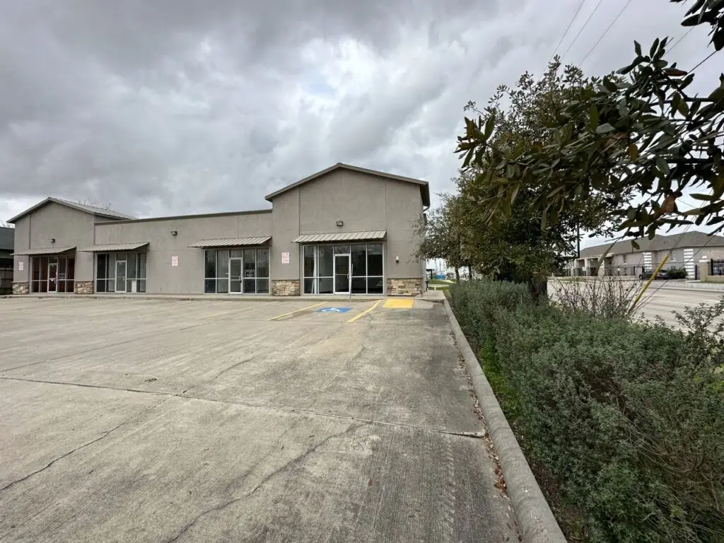 Retail Space for Lease in Pasadena TX