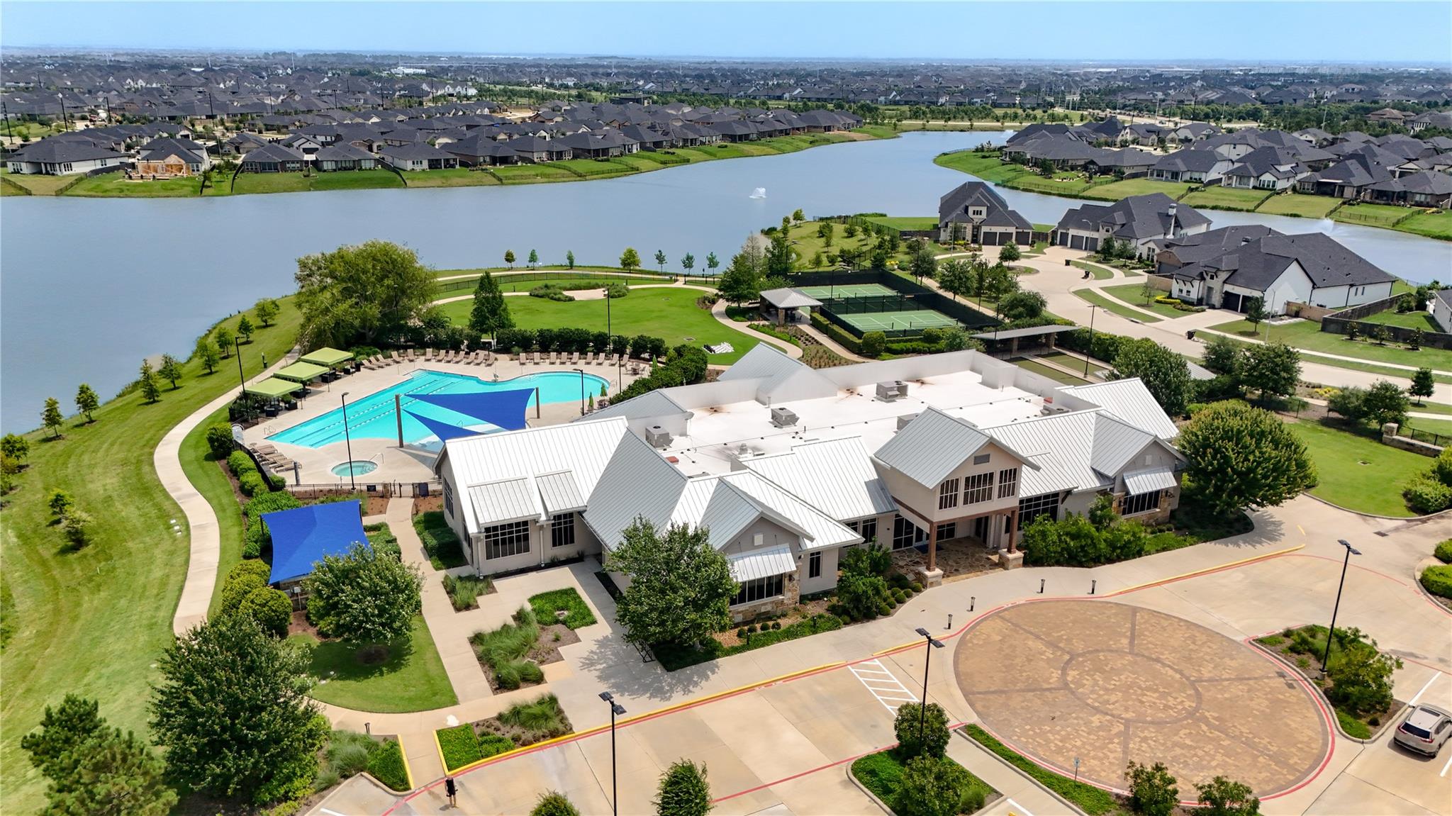 what makes Fulshear Texas attractive